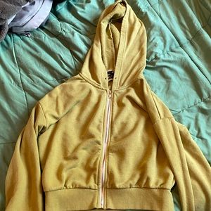 cropped hoodie